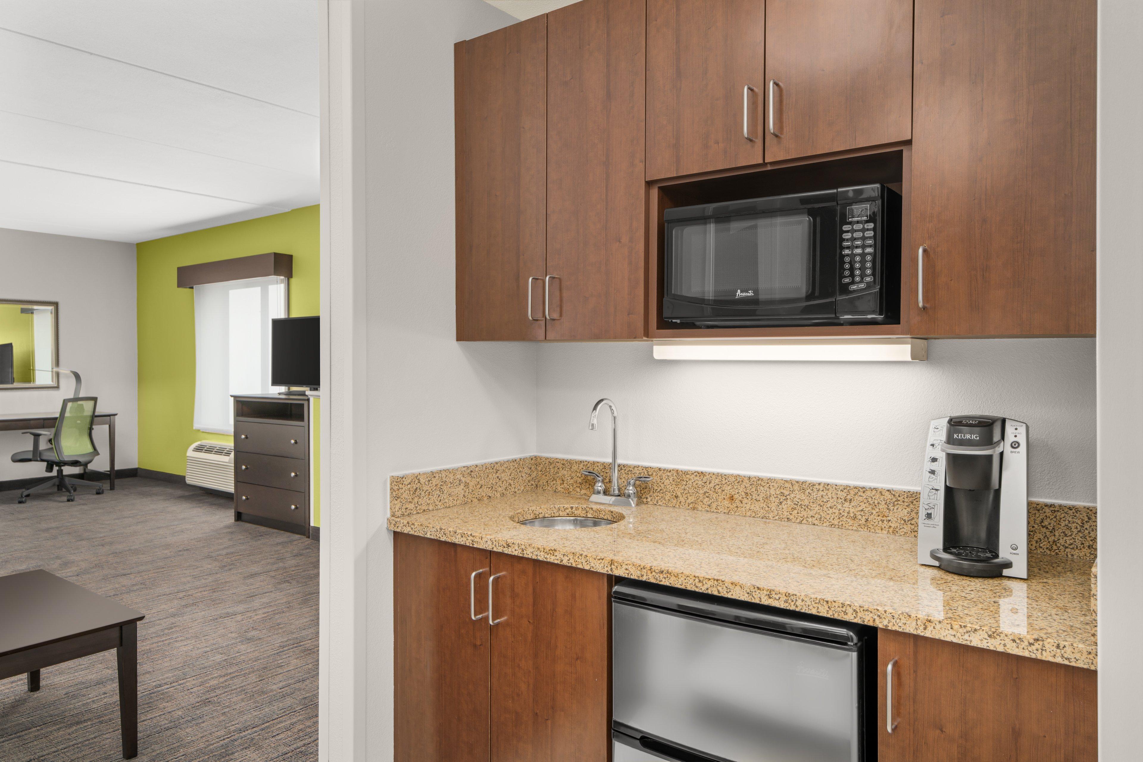 Holiday Inn Express & Suites Wilmington-Newark By Ihg Luaran gambar