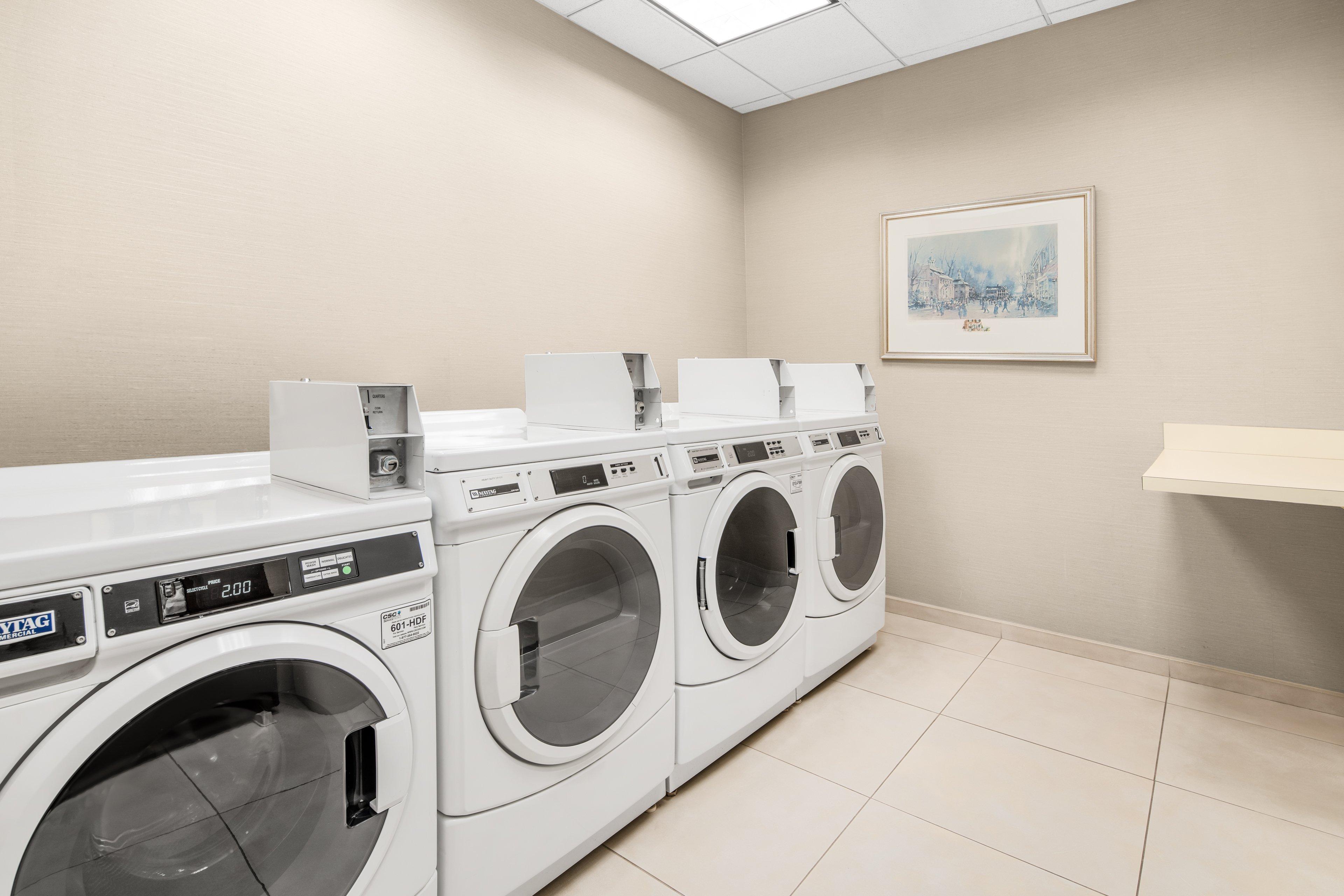 Holiday Inn Express & Suites Wilmington-Newark By Ihg Luaran gambar