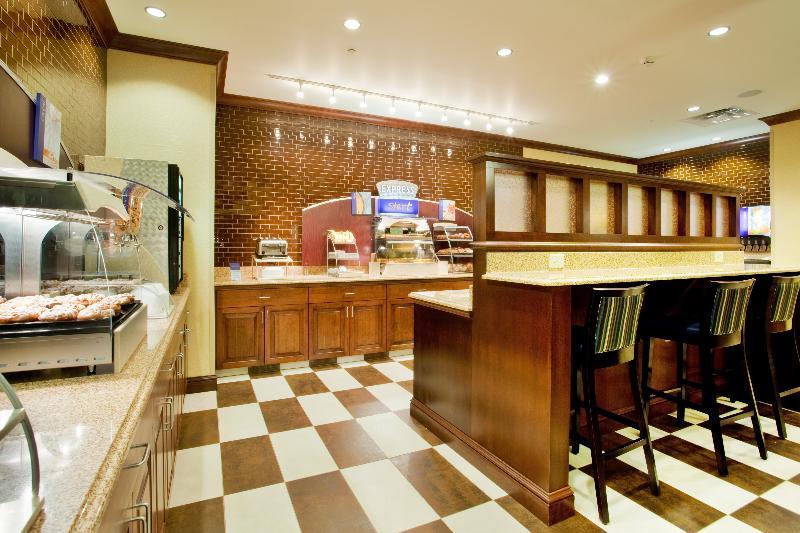 Holiday Inn Express & Suites Wilmington-Newark By Ihg Restoran gambar